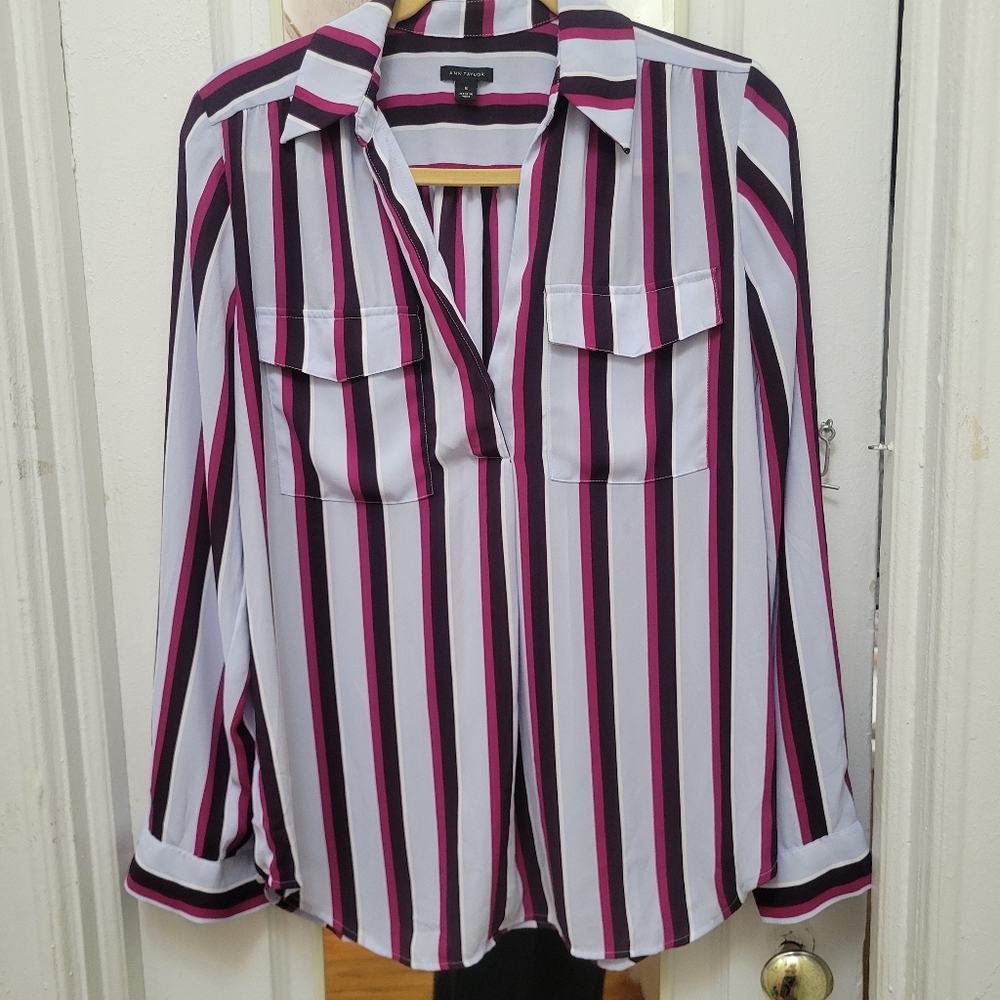 Ann Taylor Striped Top EUC M. Corporate Core‎ Office Siren